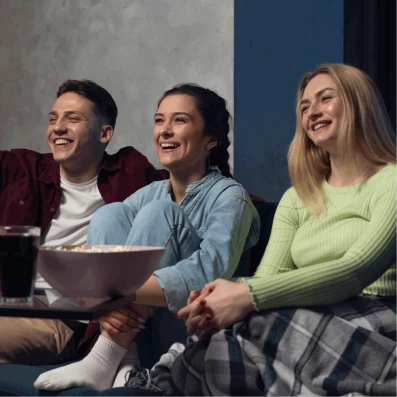 Cinema em Casa: como escolher a melhor Smart TV e Soundbar para a sua experiência